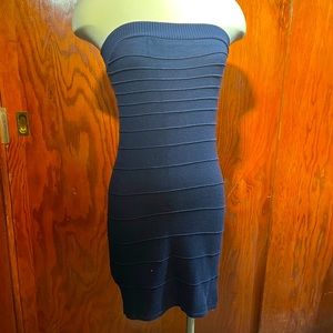 Great strapless dress! Perfect for hot summer days and nights.